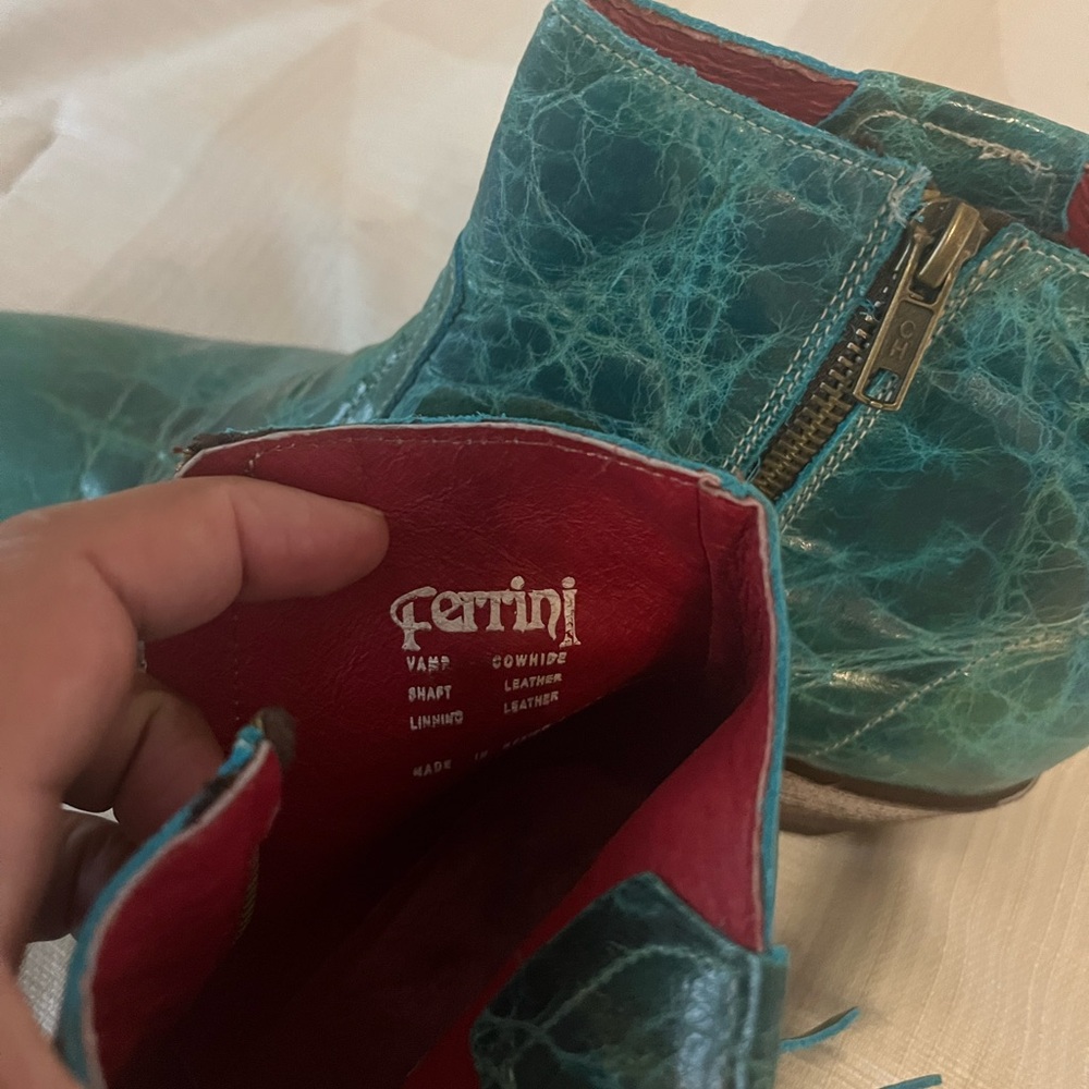 Ferrini Fringe Turquoise Booties 9B - Picture 7 of 8